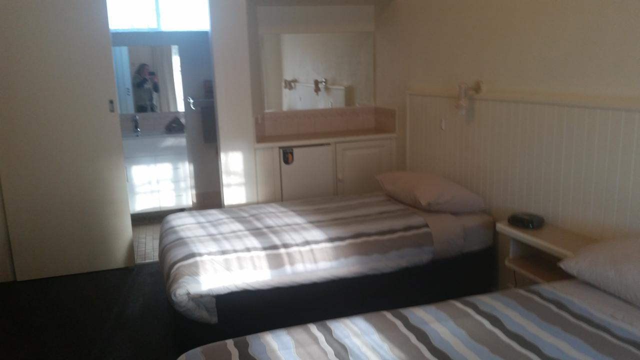 Omeo Motel Eksteriør billede