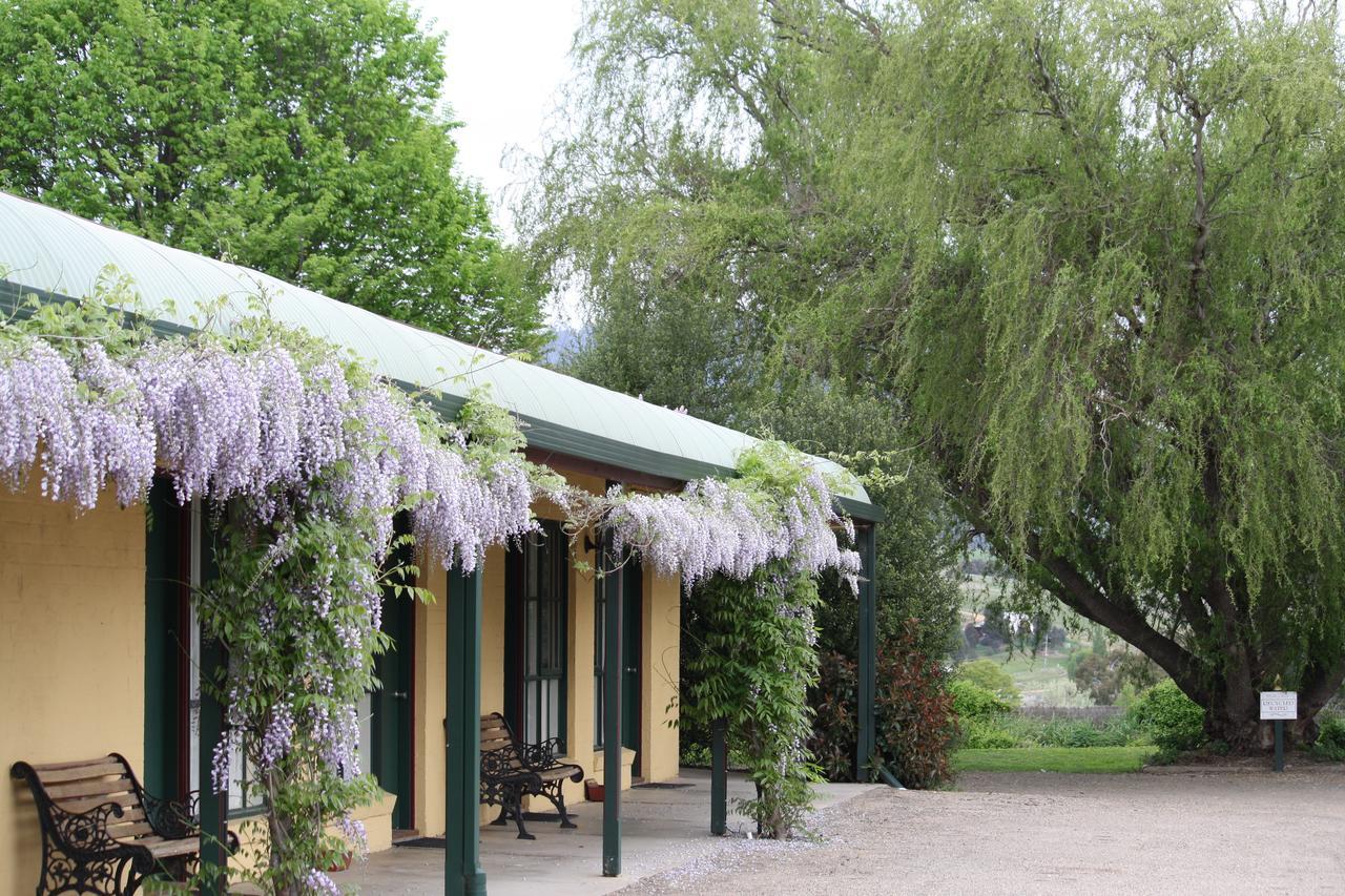 Omeo Motel Eksteriør billede