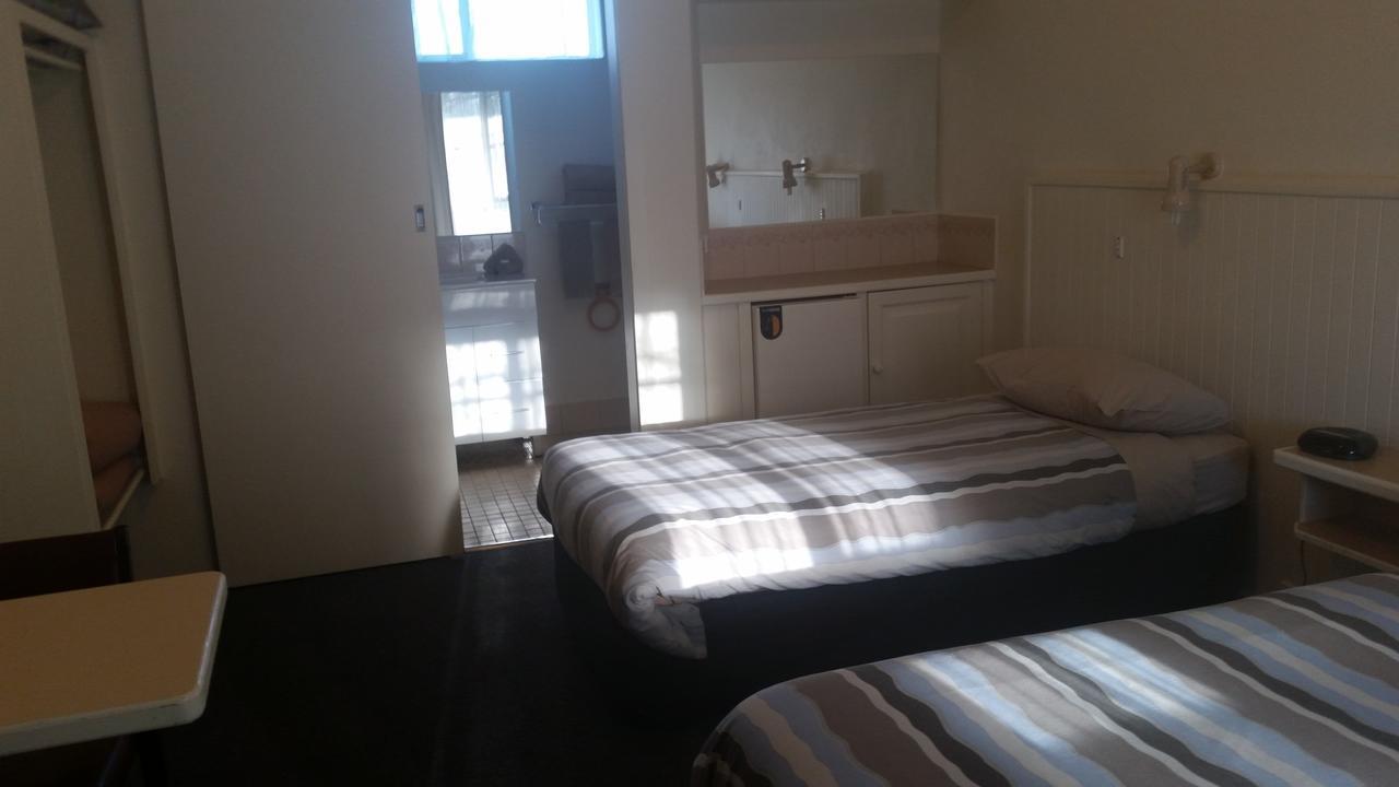Omeo Motel Eksteriør billede