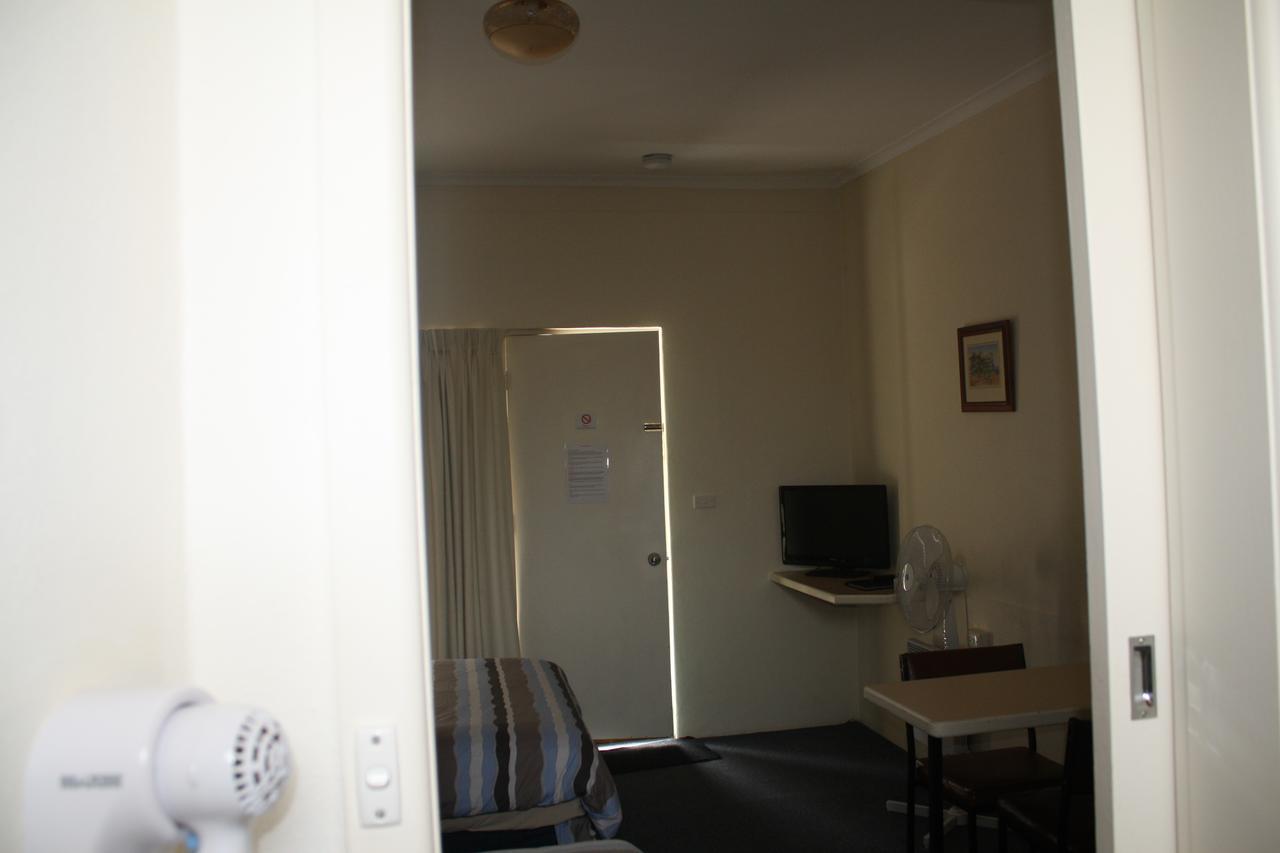 Omeo Motel Eksteriør billede