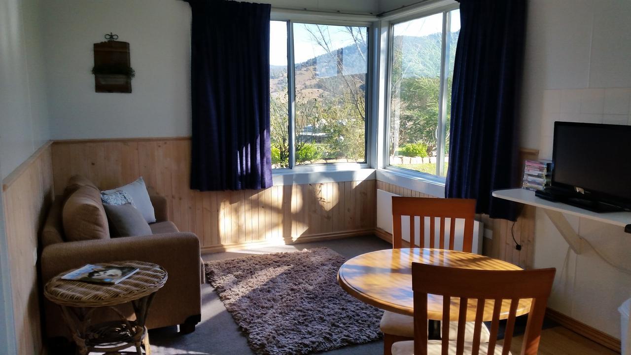Omeo Motel Eksteriør billede